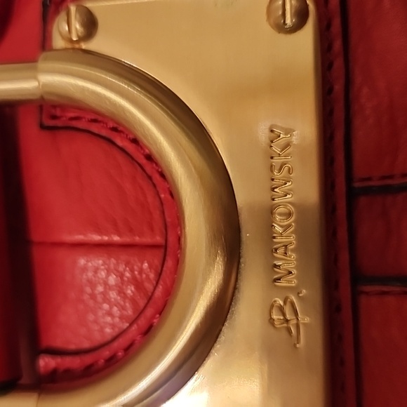 B MAKOWSKY Plushy Soft Red Leather Shoulder Bag with Gold Hardware Bottom Studs - Picture 2 of 16